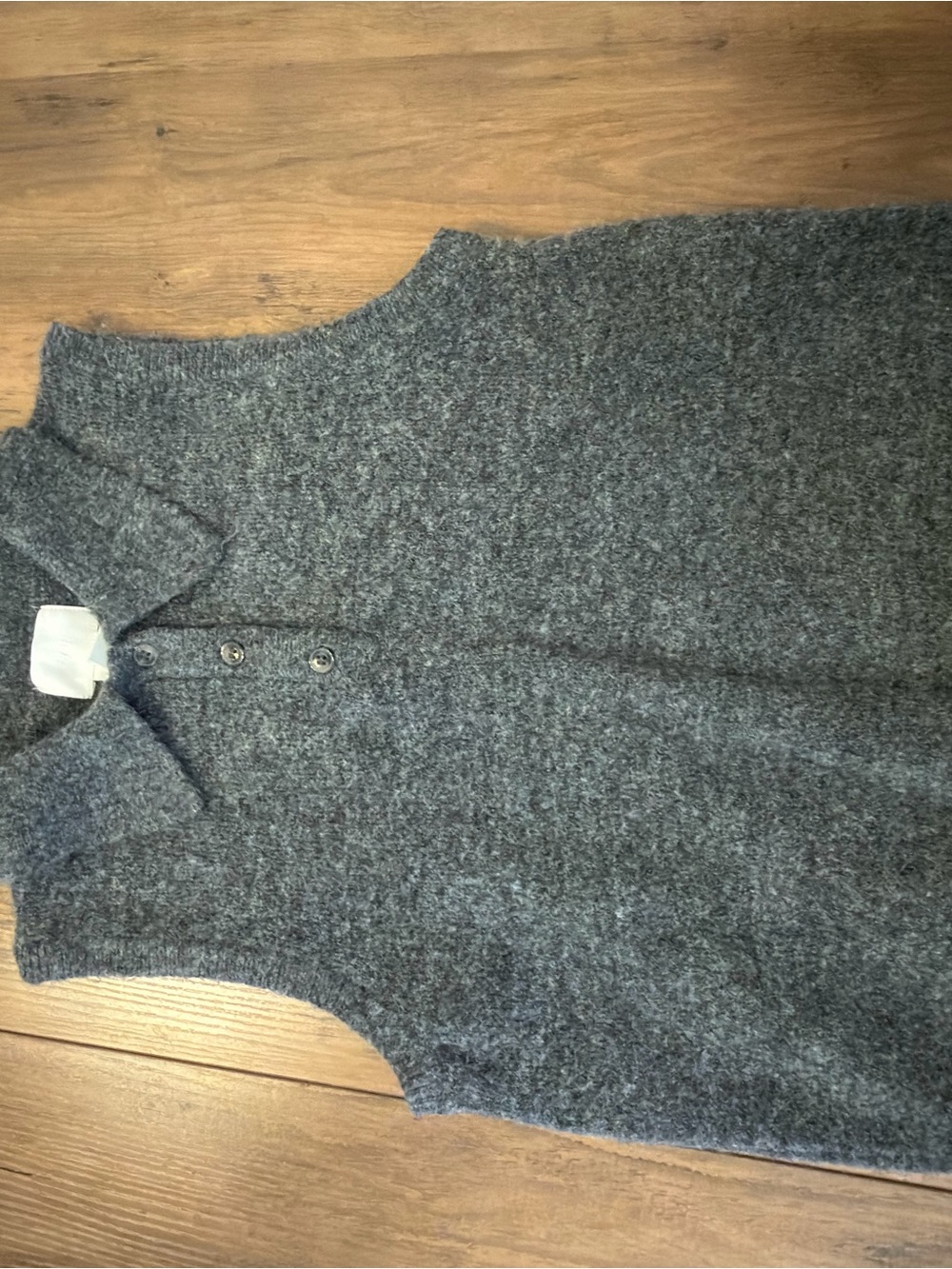 H&M Gray V-Neck Sleeveless Polo Sweater